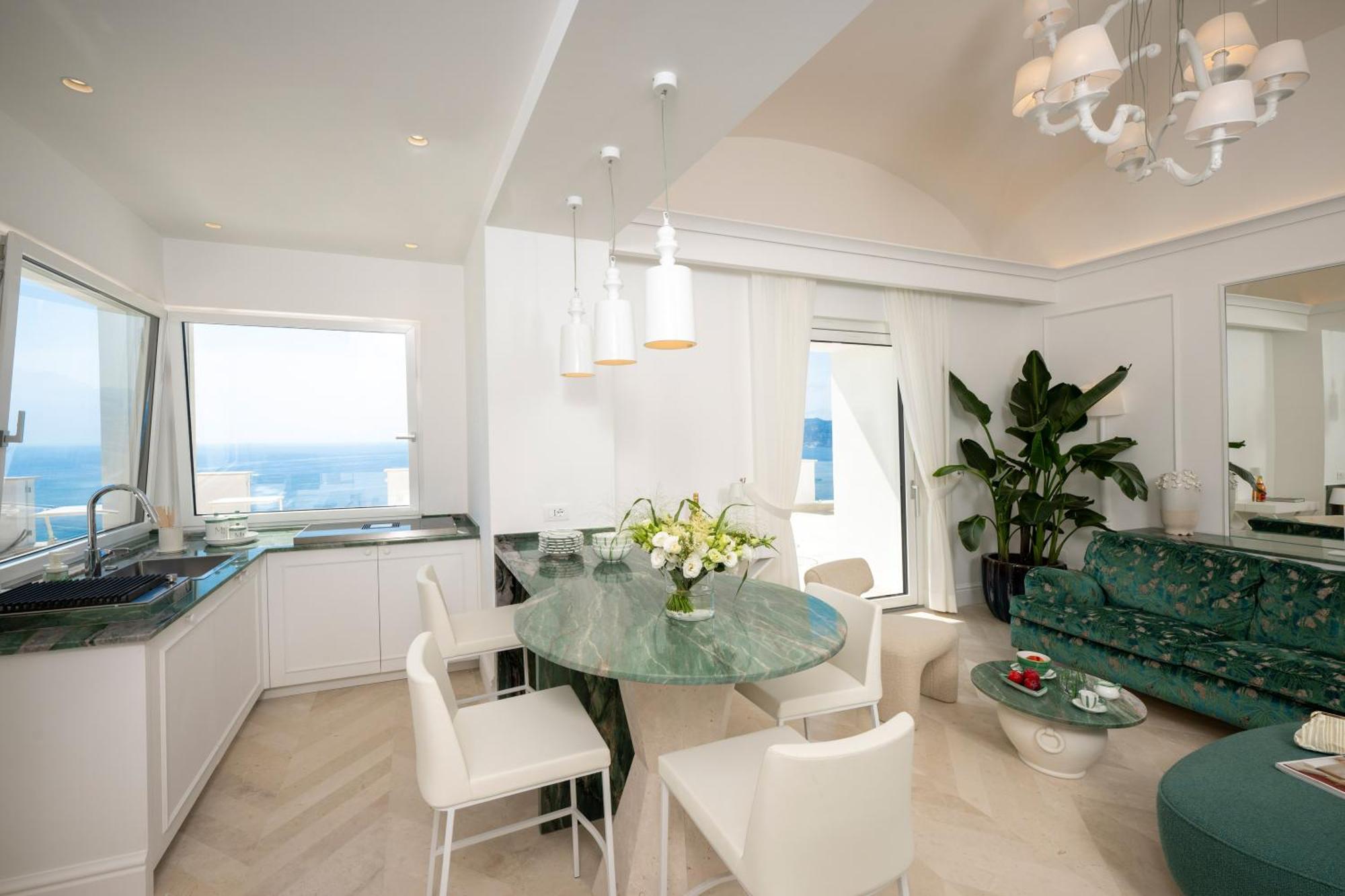 Maison Lilly - Luxury Accommodation Праяно Экстерьер фото